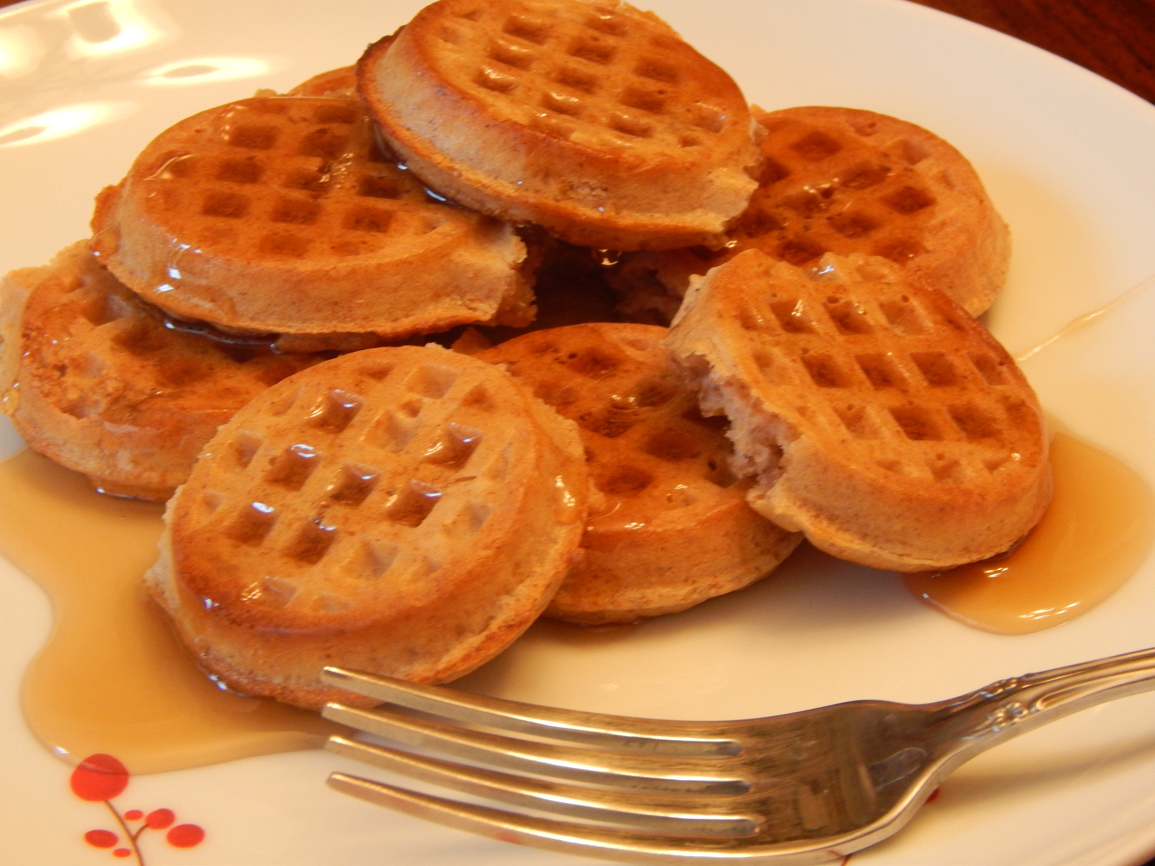 https://vegcharlotte.files.wordpress.com/2014/02/365-mini-waffles-3.jpg